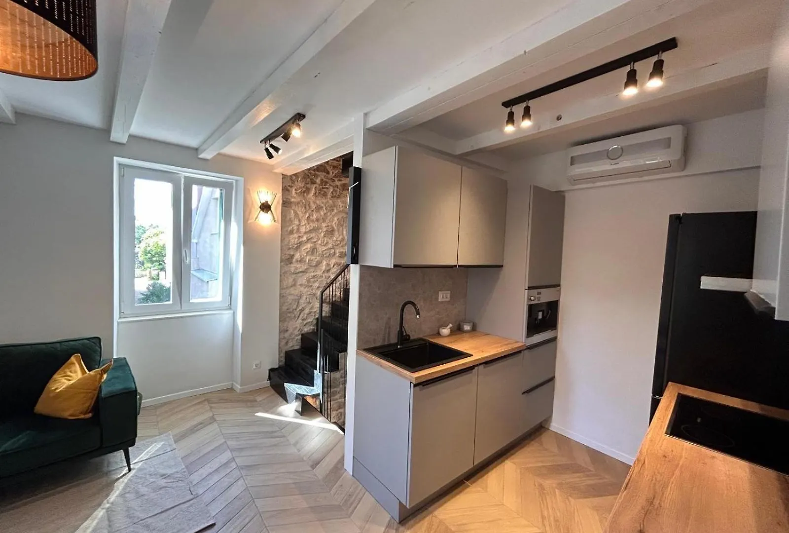 Apartment Small Villa Kastela Croatia