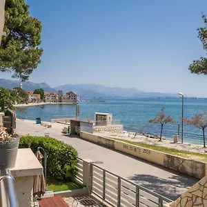 Apartman Beachfront Gabine, Kaštela